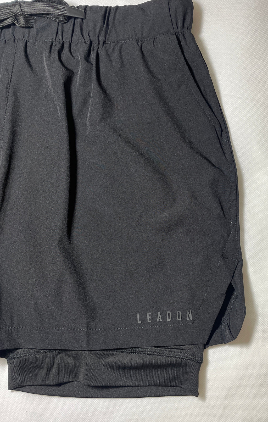 2one Shorts